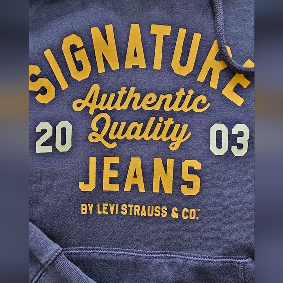 Levi's Sweater Excellent Condition - Picture 2 of 5